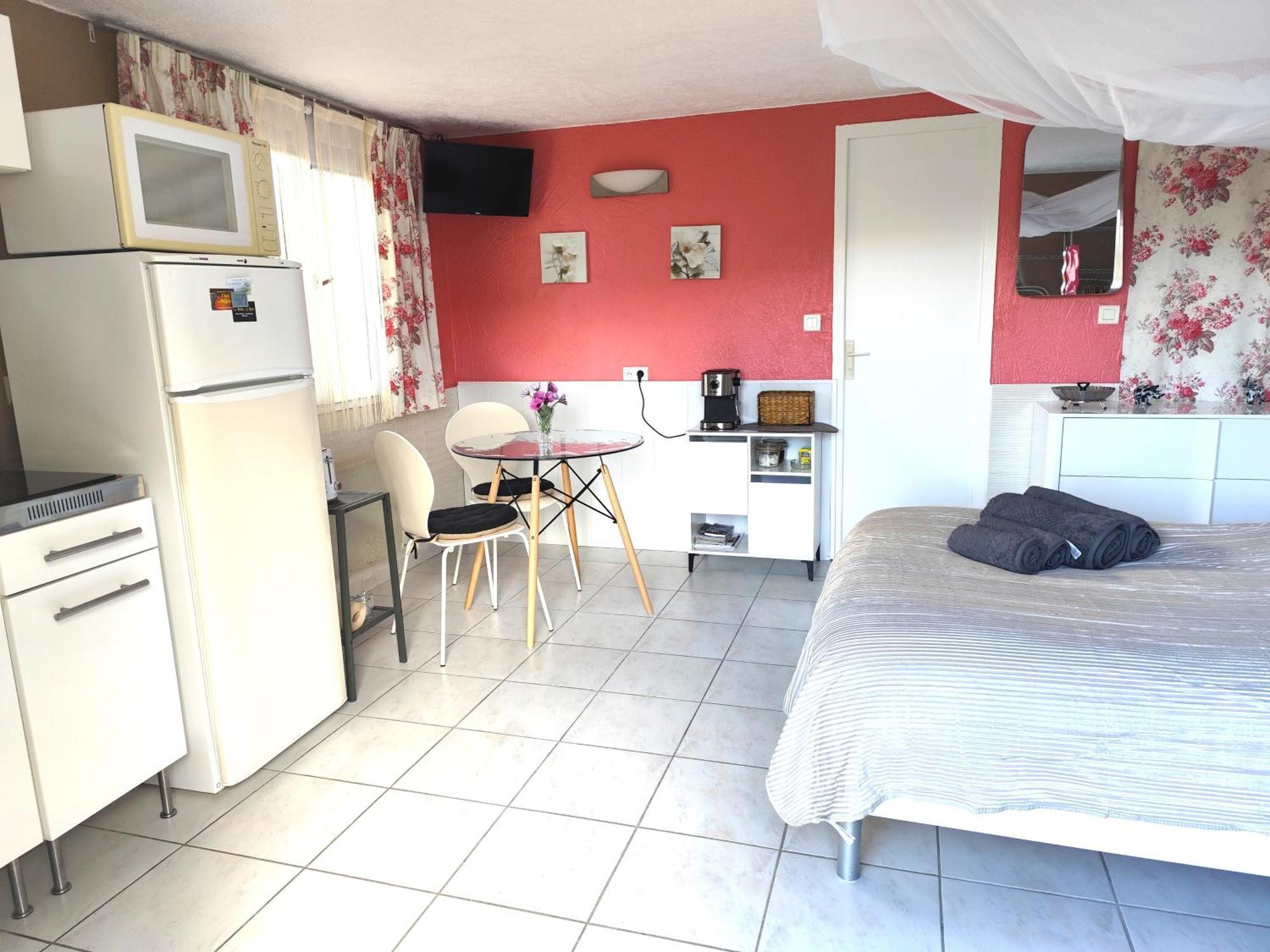 Studio Le Romantique A 20 Kms De Nice Bendejun Экстерьер фото